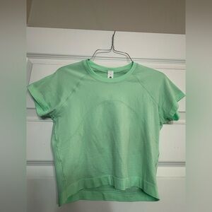 Lululemon Athletica Light Green Short Sleeve Top